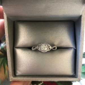 10k Silver Diamond Ring Size 8